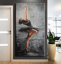 Charger l&#39;image dans la galerie, Elegant Art Ballet Dancer
