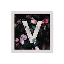 Charger l&#39;image dans la galerie, L.O.V.E Floral Canvas Art
