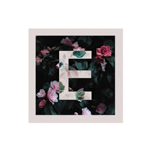 Charger l&#39;image dans la galerie, L.O.V.E Floral Canvas Art

